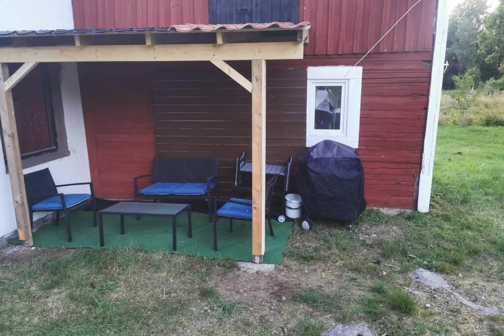 Vacker Hus I Naturen Froseke Exterior photo