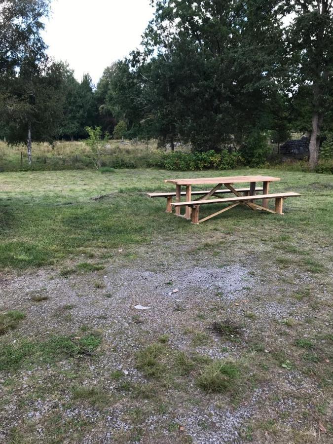 Vacker Hus I Naturen Froseke Exterior photo